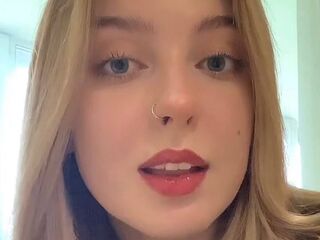 AlbertaGodsil's Brunette live cam models Profile Image